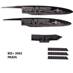 ADESIVO BIZ 100 + 2002 / 2003 PRATA